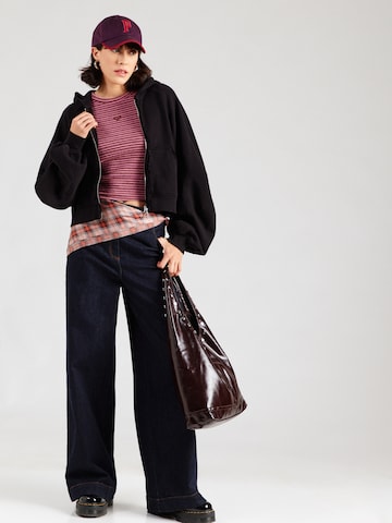 WEEKDAY - Sudadera con cremallera 'Freya' en negro: frente