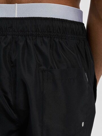 Calvin Klein Swimwear Badeshorts in Schwarz