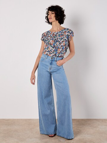 Chemisier ' ' Apricot en bleu : devant
