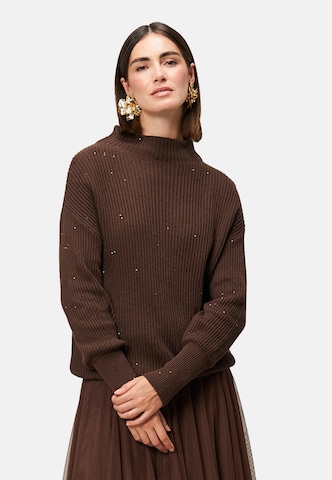 Pull-over zero en marron : devant