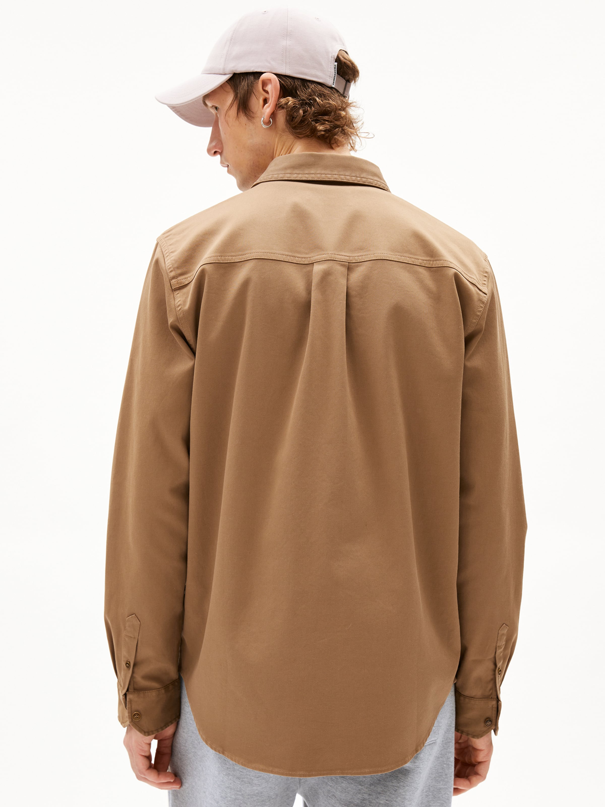 Fit confort Chemise ARMEDANGELS en marron : devant