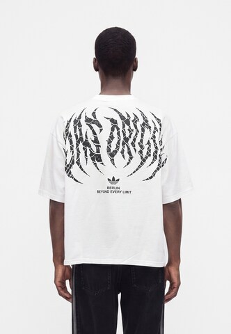 ADIDAS ORIGINALS Μπλουζάκι 'BERLIN' σε λευκό: μπροστά