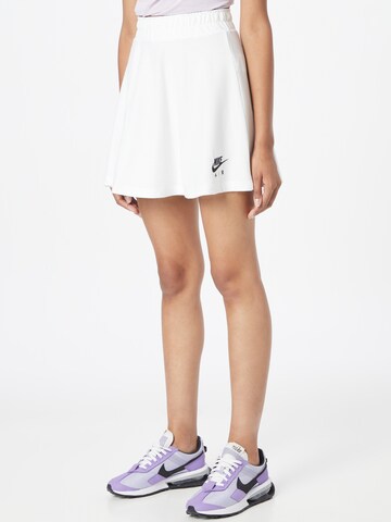 Nike Sportswear - Falda en blanco: frente