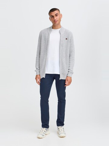 !Solid - regular Pantalón chino ' SDCHAI ' en azul
