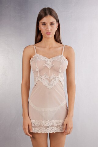 INTIMISSIMI Crotchless Lingerie in Pink: front
