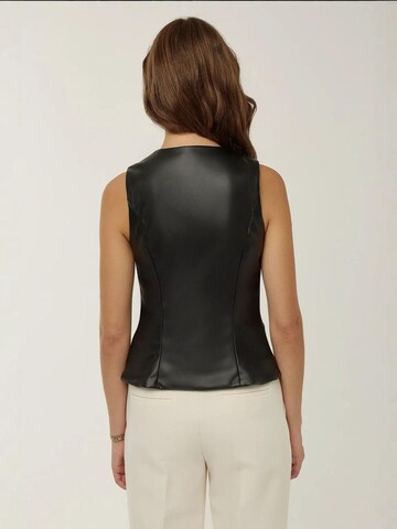 Gilet di Hiccup in nero