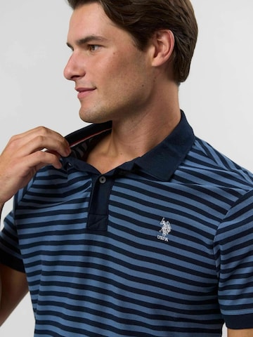 U.S. POLO ASSN. Regular Fit Paita ' Claus ' värissä sininen