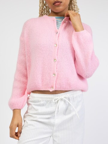 BROKE + SCHÖN Strickjacke 'Weiche einfarbige Strickjacke'‌‌‌‌‌‌‌ in Pink