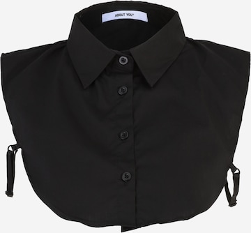 ABOUT YOU - Cuello en negro: frente