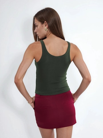 Busem Tanktops & Camis in Grün