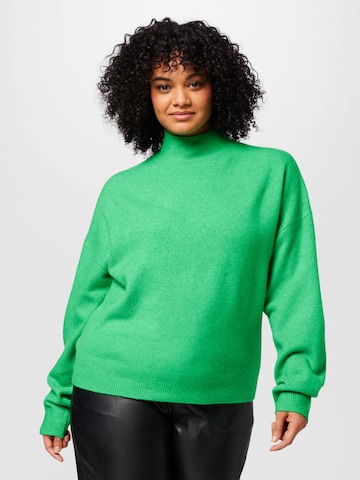 Pulover 'Livia' de la Gina Tricot Curve pe verde: față