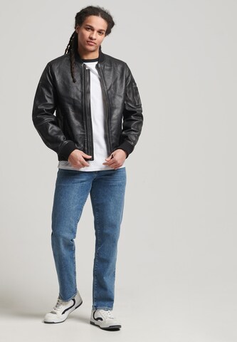 Superdry Jacke in Schwarz