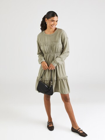 Eight2Nine Dress in Green