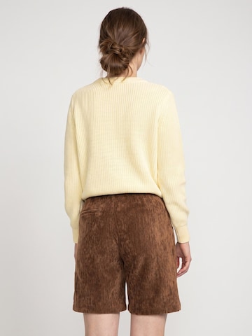 Baggy Pantalon 'High-Waist Velvet Effect Bermudas -- Women's Shorts Brown' wild pony en marron