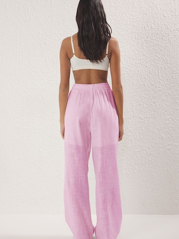 Wide leg Pantaloni de la Trendyol pe roz