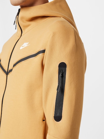 Nike Sportswear - Casaco em moletão em bege