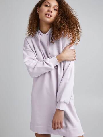 Robe 'SAFINE' The Jogg Concept en violet : devant