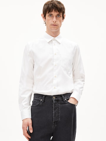 ARMEDANGELS Regular fit Overhemd in Wit: voorkant