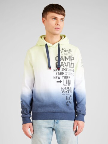 CAMP DAVID Sweatshirt i grön: framsida