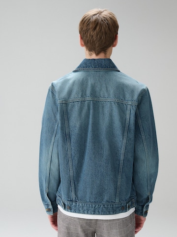 zils Next Starpsezonu jaka