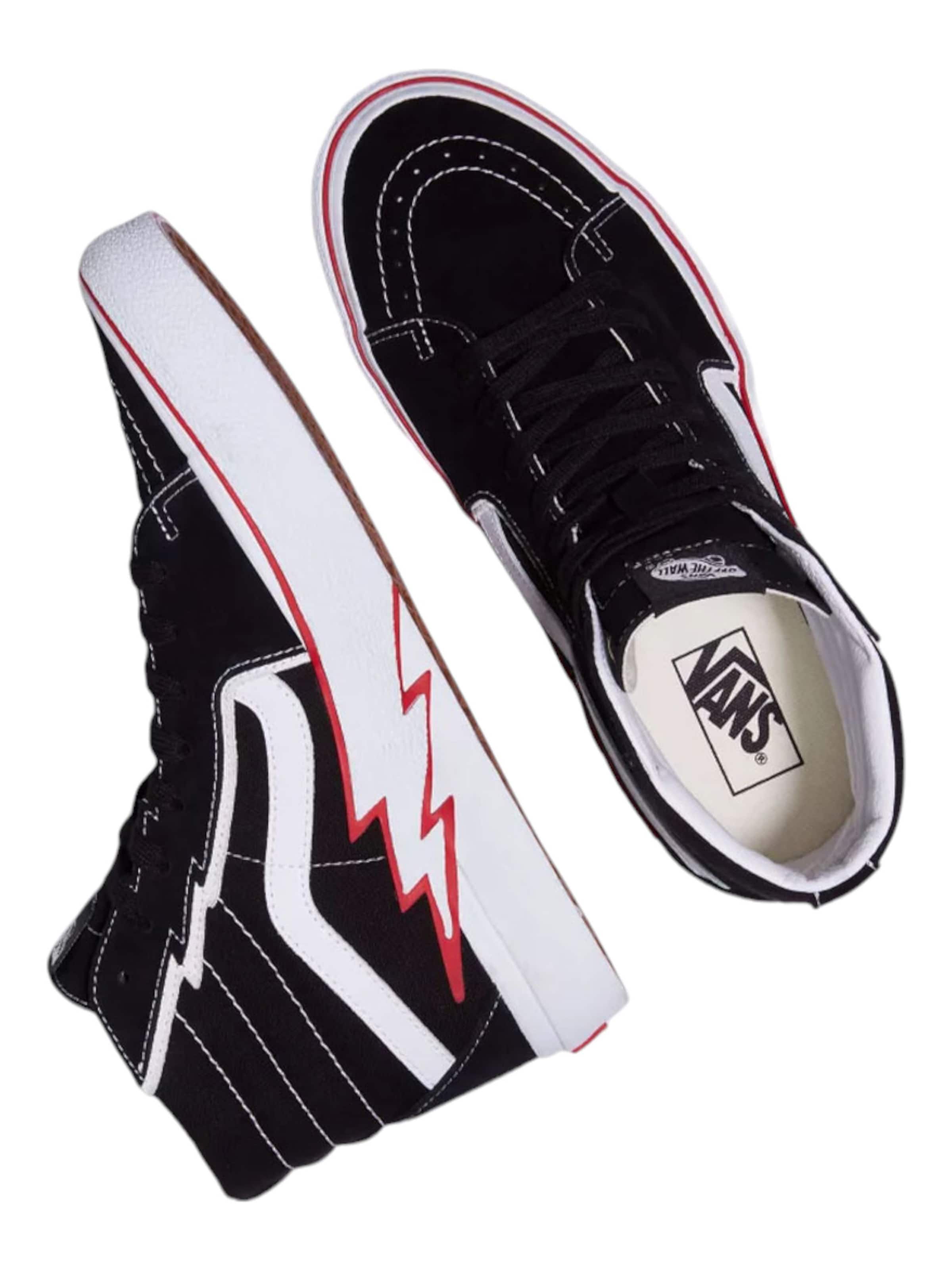 Sneaker alta di VANS in nero