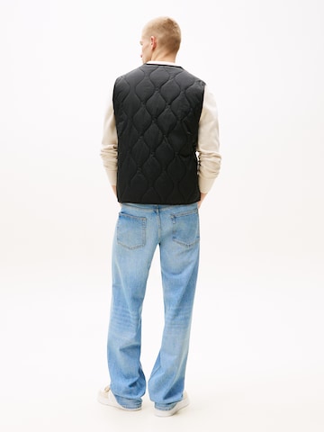 Tommy Jeans - Chaleco en negro