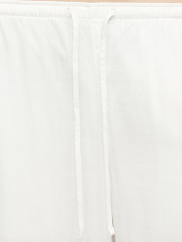 HOLLISTER Свободный крой Штаны в Белый