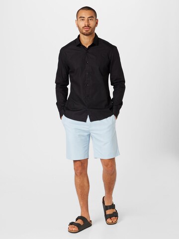 TOPMAN Přiléhavý střih Košile – černá