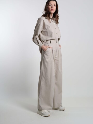 WEARABLE STORIES Wide leg Trousers 'Gwyneth' in Beige