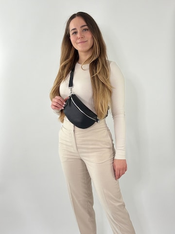 lePelou Gürteltasche 'TONI small'‌‌‌‌ in Schwarz