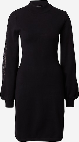 Molly BRACKEN Stickad klänning i svart: framsida