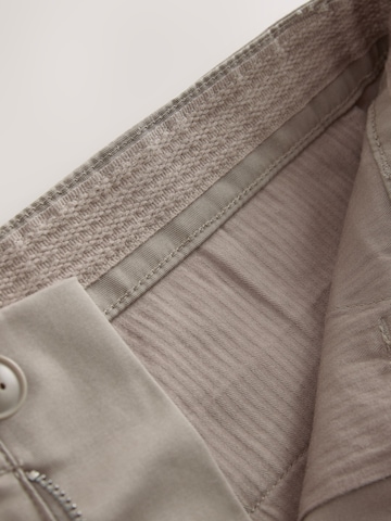 Next tavaline Klapptaskutega püksid, värv hall