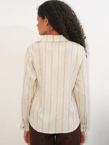 Bigdart - Blusa em branco