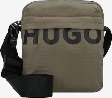 HUGO Umhängetasche in Braun: Vorderseite