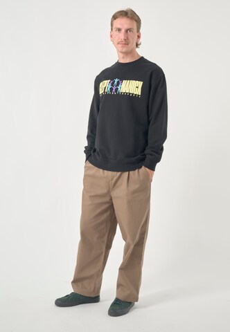 Cleptomanicx Sweatshirt 'Classic Crewneck Gathering' in Schwarz