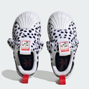 ADIDAS ORIGINALS Sneaker 'Disney 101 Dalmatians Superstar 360' in Weiß