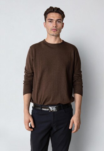 Clean Cut Copenhagen Pullover 'Claude' in Braun: Vorderseite