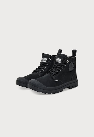 Stivaletto stringato 'PAMPA' di Palladium in nero: frontale
