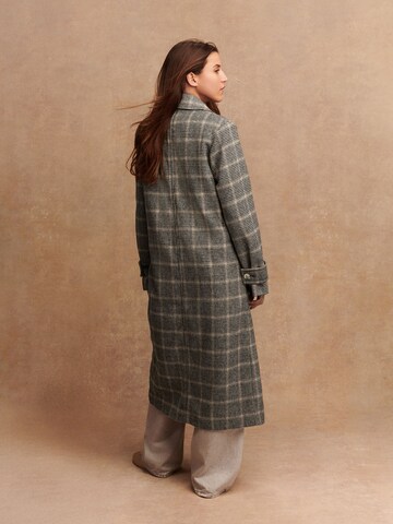 Next Tussenmantel in Bruin