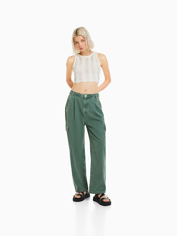 Bershka Wide leg Cargo jeans in Green