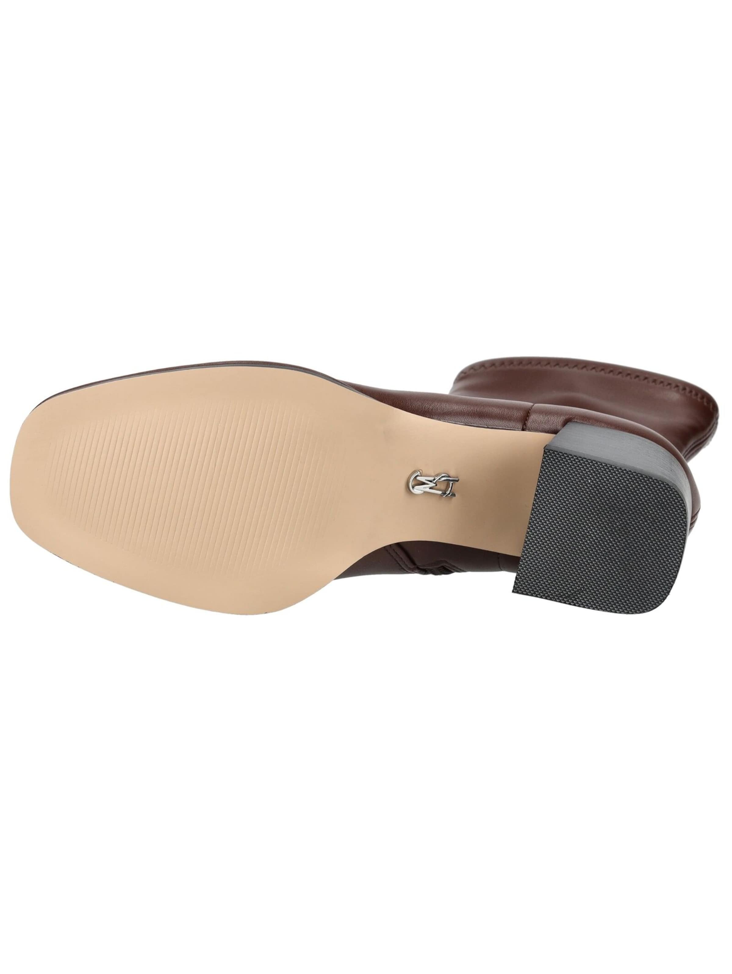 STEVE MADDEN Bootie in Red