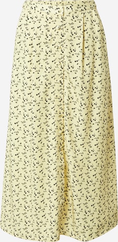 NU-IN Skirt in Yellow: front