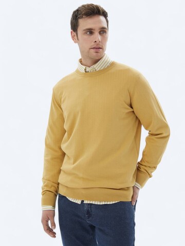 KİP Sweater in Yellow: front