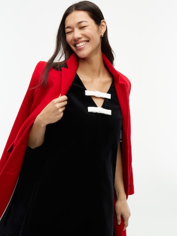 TOMMY HILFIGER Šaty – černá