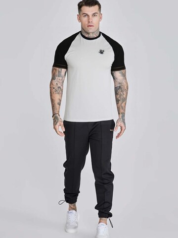SikSilk - Camiseta 'Tech' en blanco