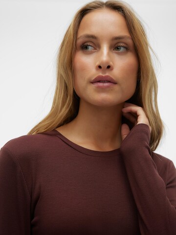 T-shirt 'ROMA' VERO MODA en marron