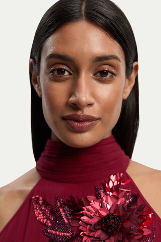 Karen Millen Dress in Red: front