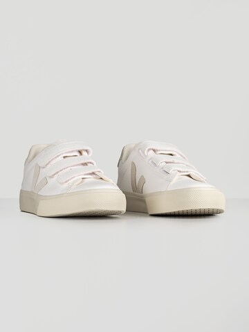 Veja Sneakers 'Recife' in White