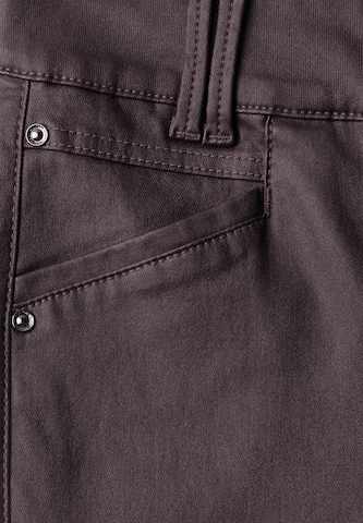 STREET ONE Skinny Kalhoty 'York' – červená