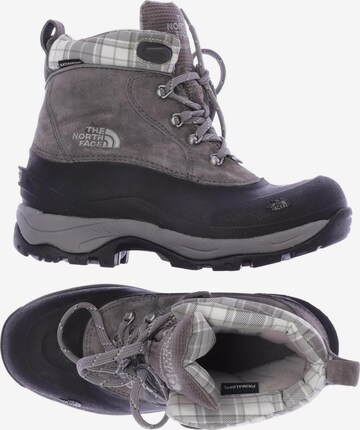 THE NORTH FACE Dress Boots in 39 in Grey: front